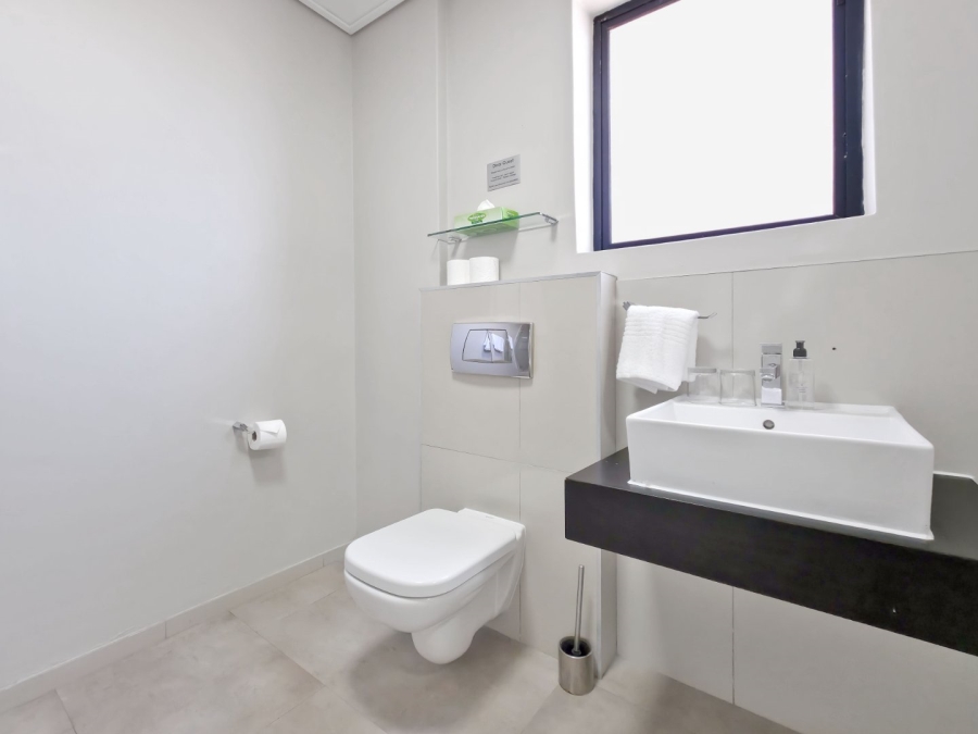 3 Bedroom Property for Sale in Waves Edge Western Cape